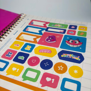 Caderno Fini 1 Matéria – Papelaria Criativa Foroni, Capa Dura Arco-Íris